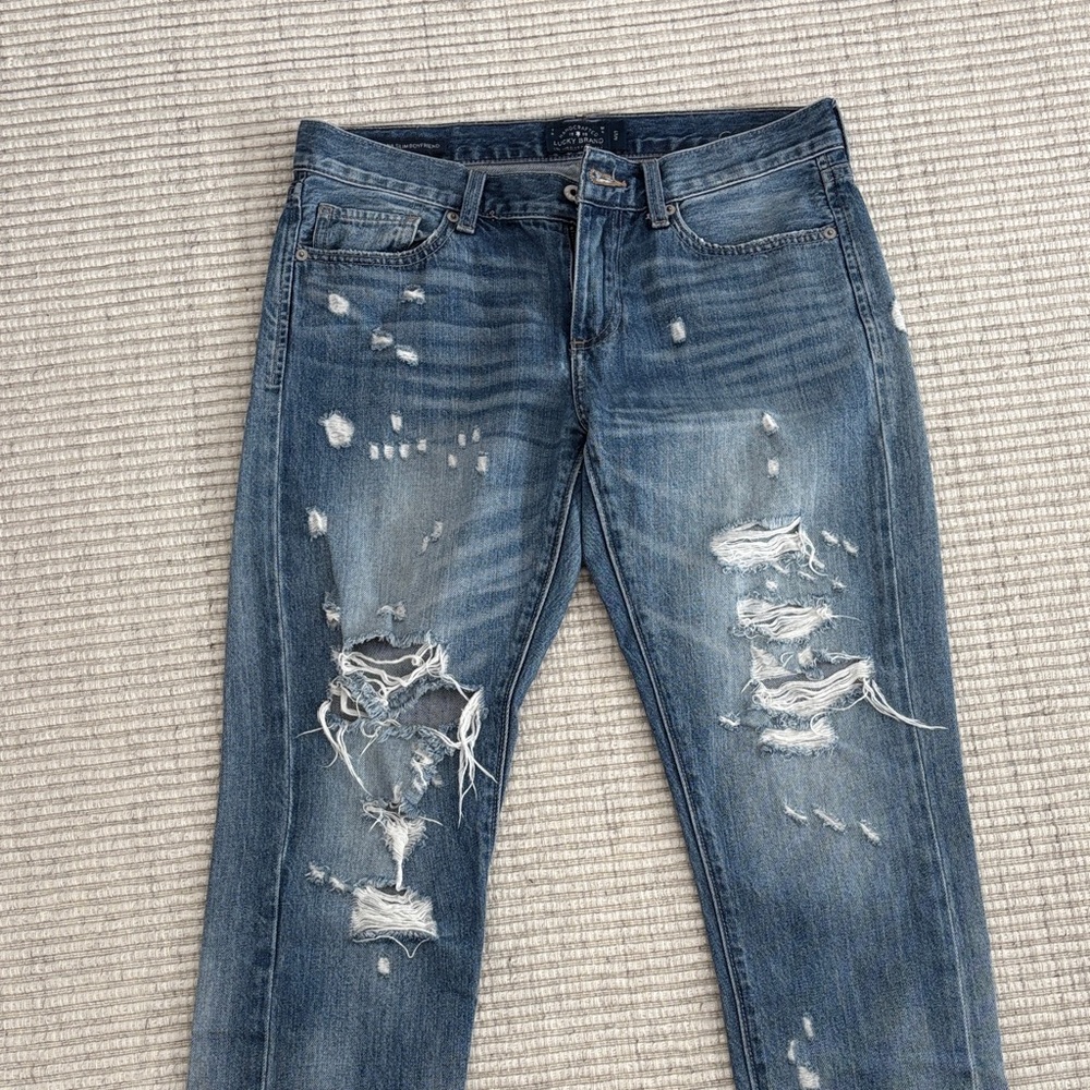 Distressed Blue Jeans - Picture 4 of 7